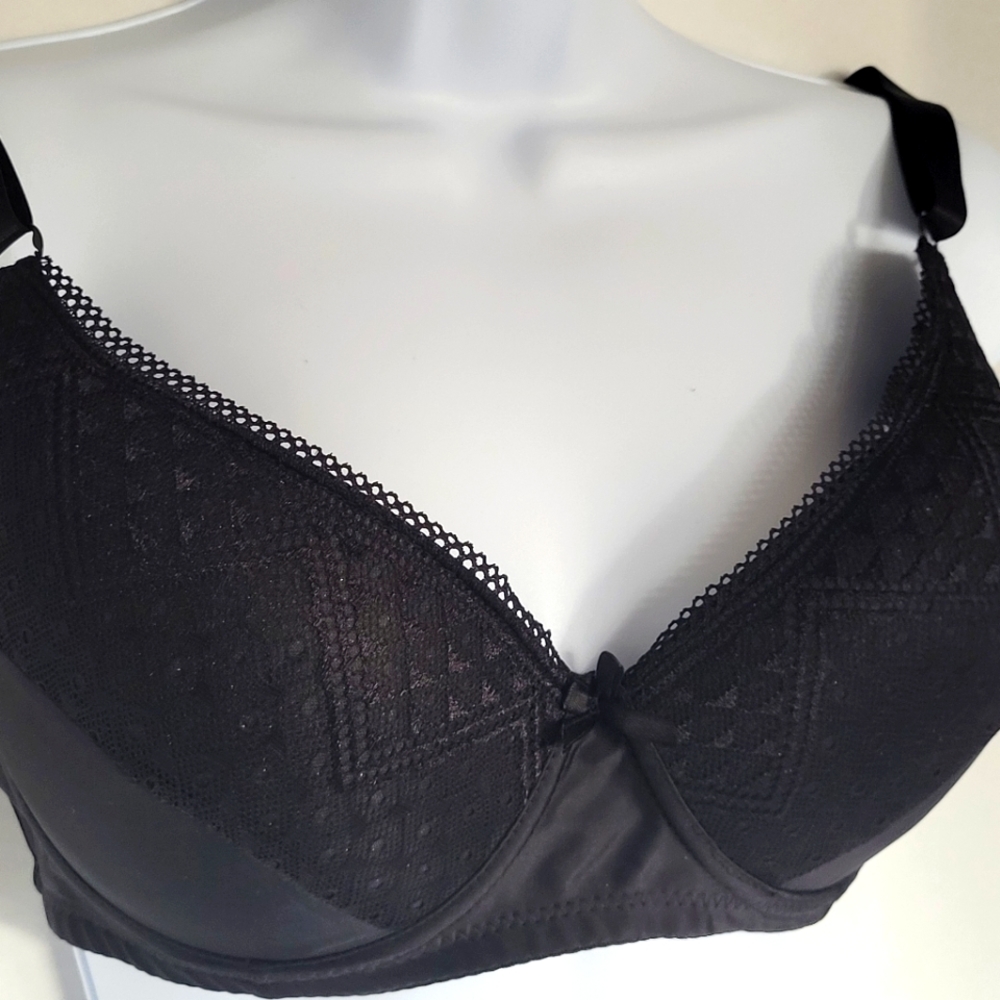 NWT Romabra 40D Black Bra
